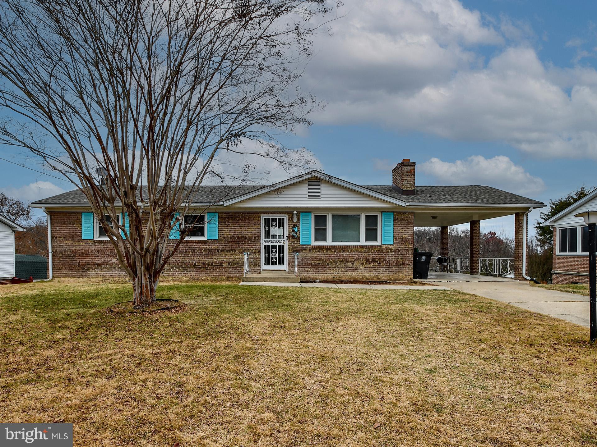 8004 DANIEL DRIVE