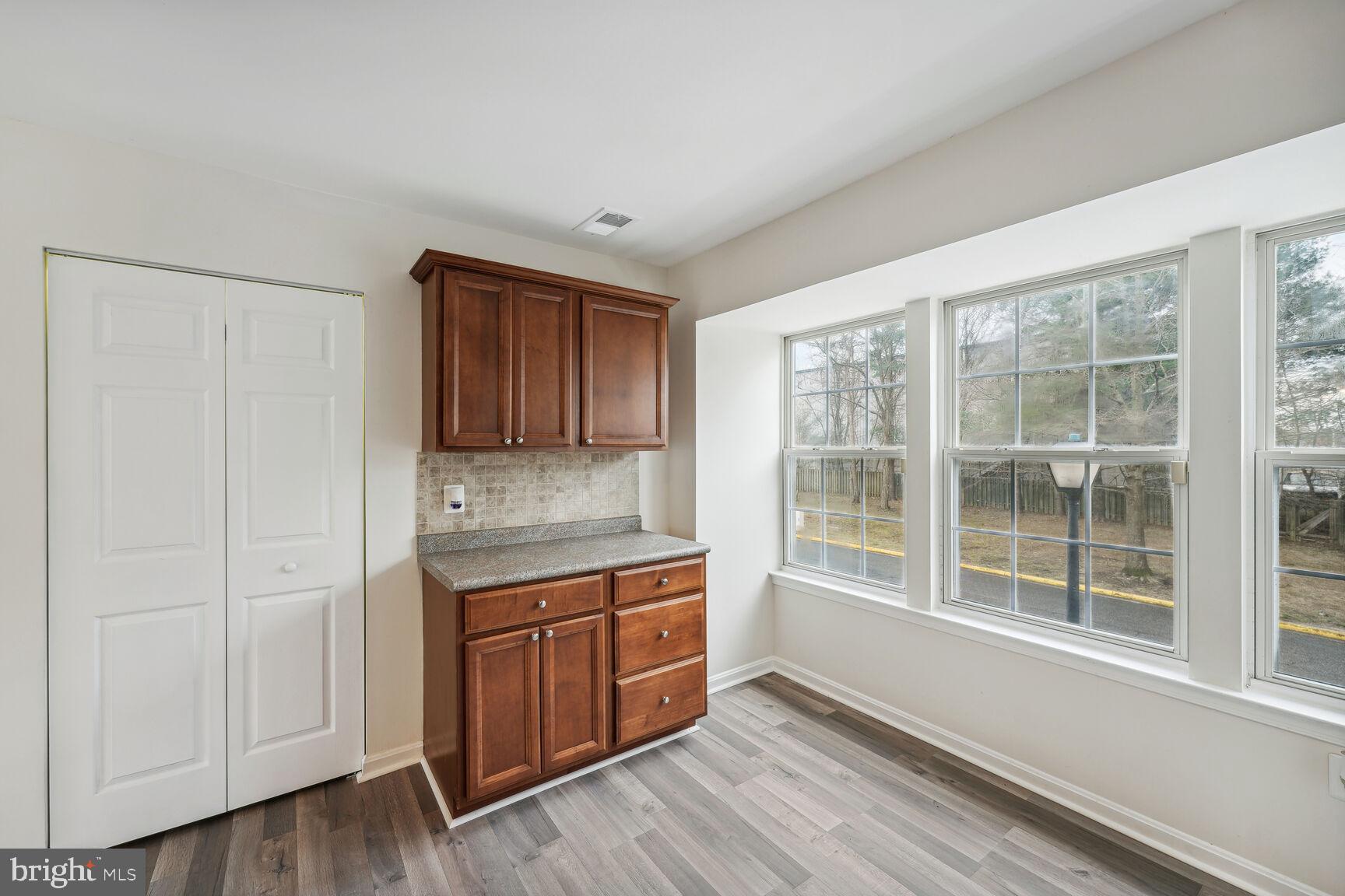 4242 APPLEGATE LANE 6