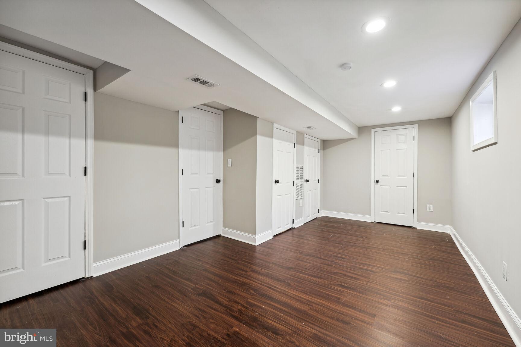 5404 CHESTERFIELD DRIVE