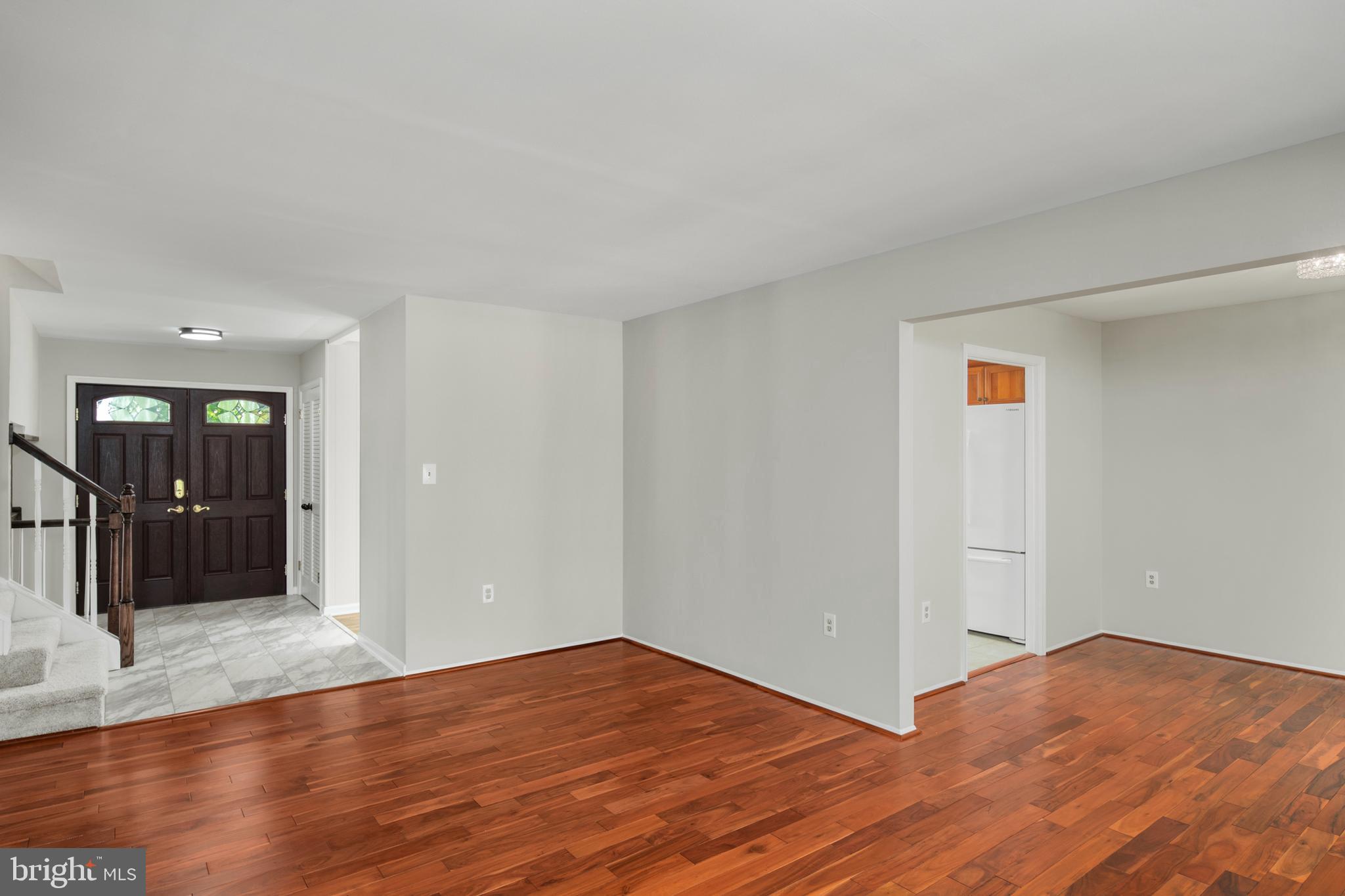 7013 WREN LANE