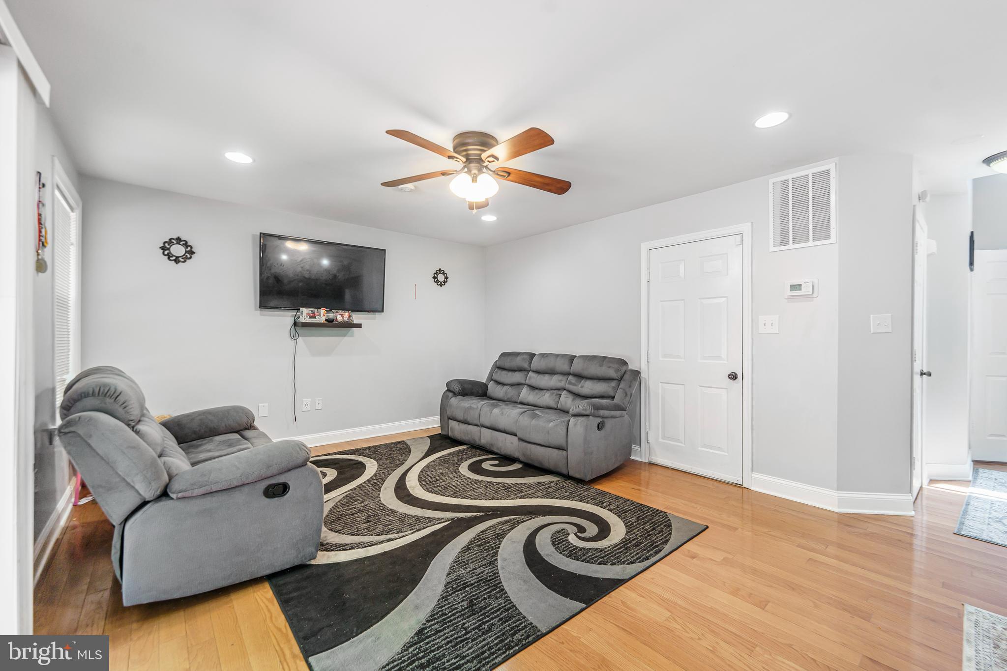 2000 THYRRING COURT