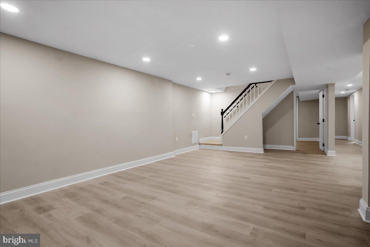 6923 BRIARCLIFF DRIVE