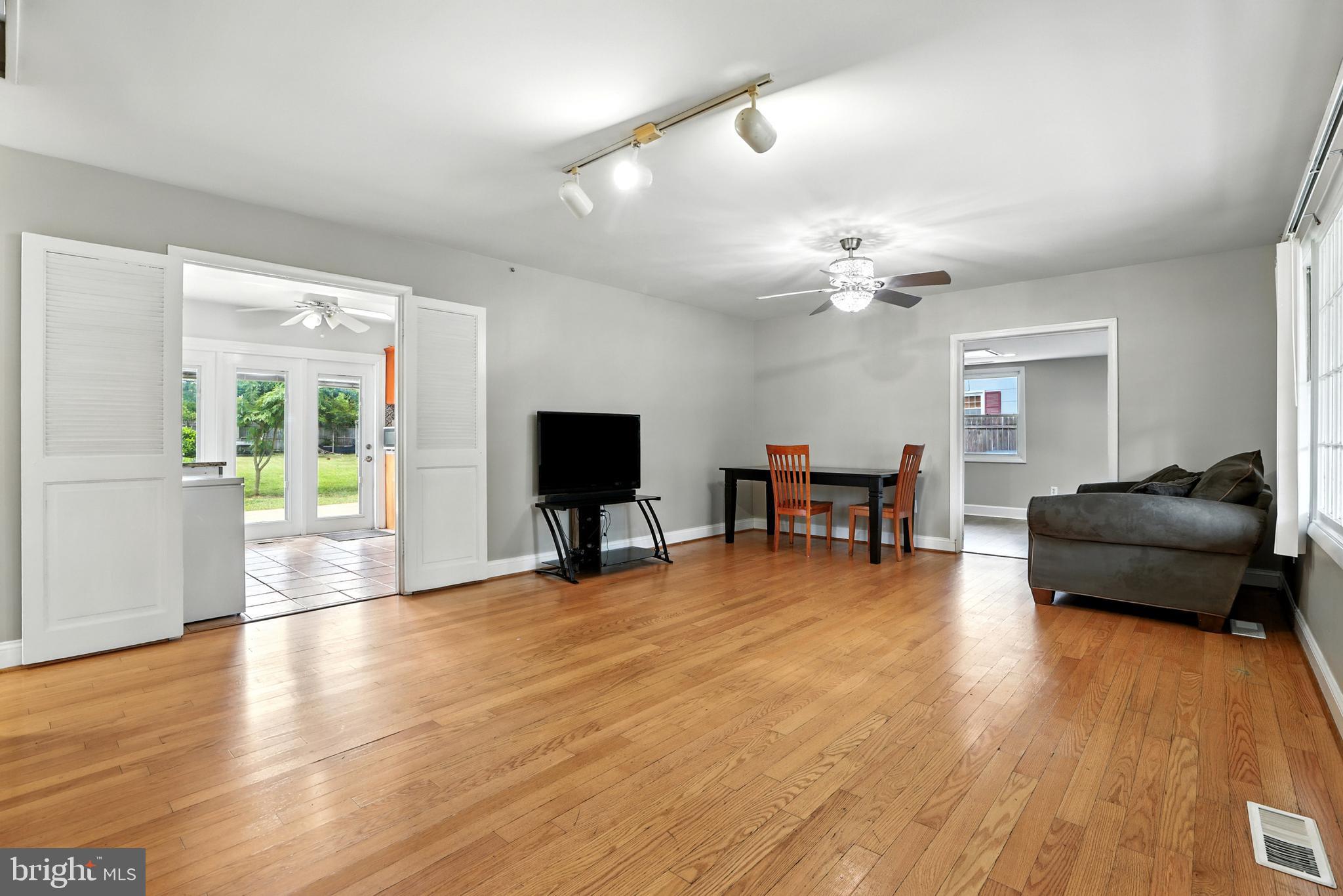3502 MADONNA LANE