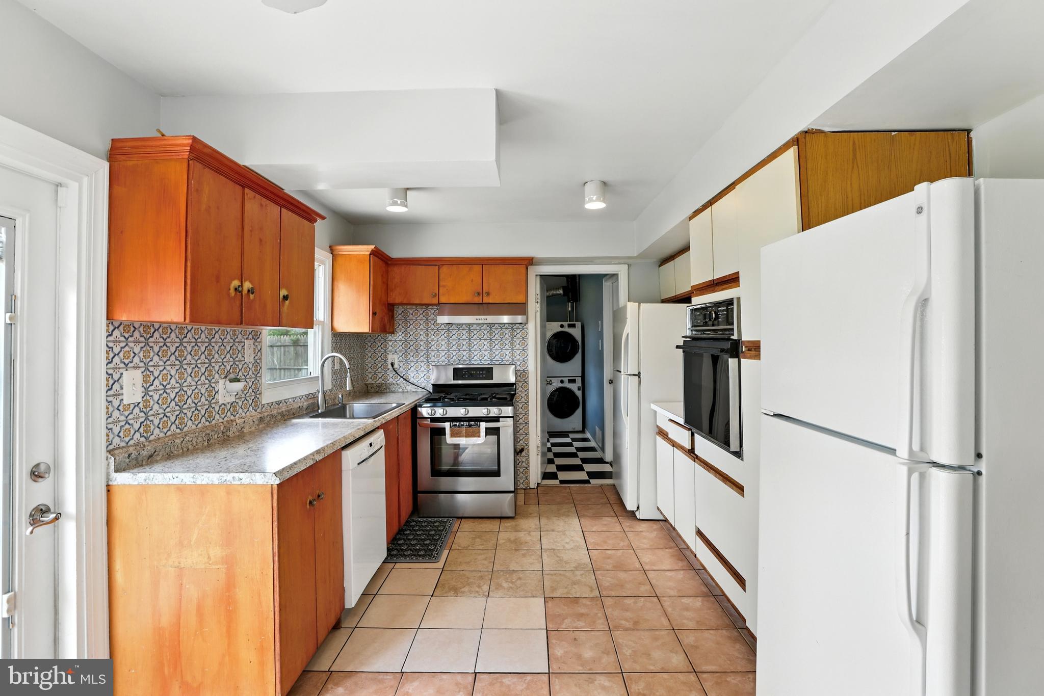 3502 MADONNA LANE