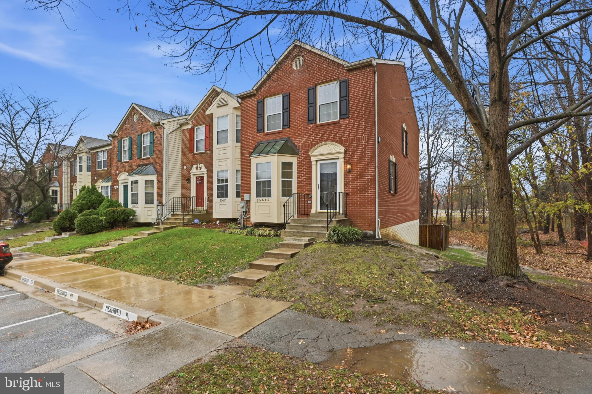 15615 ELSMERE COURT