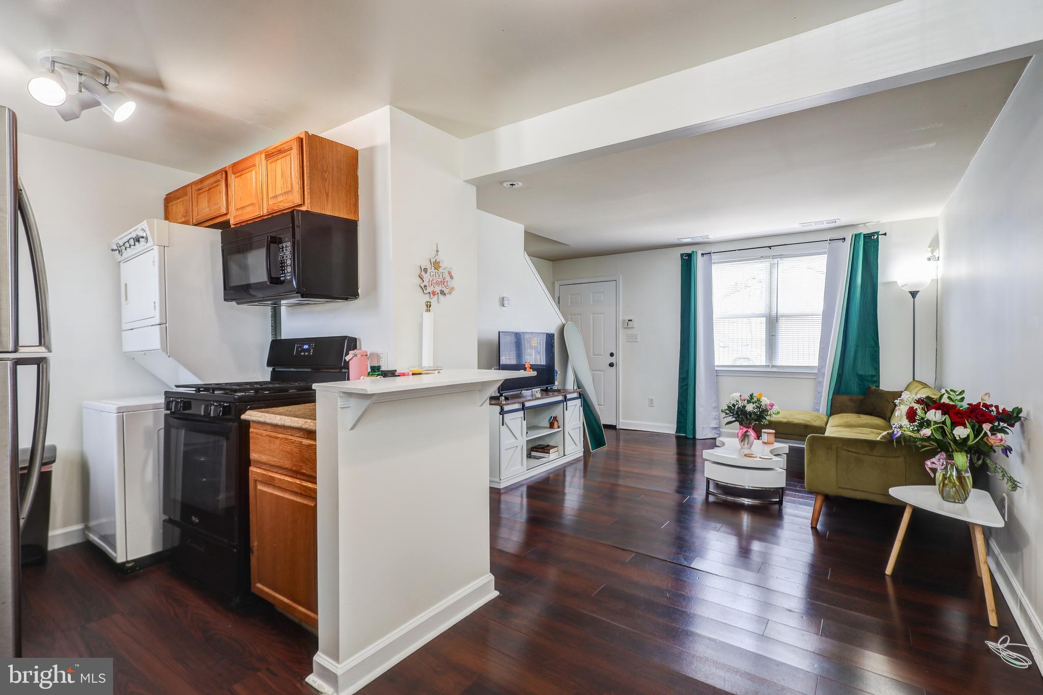 2512 KENT VILLAGE DRIVE