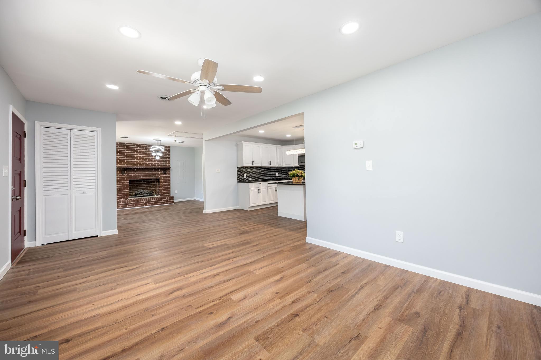 12045 JEFFREY LANE