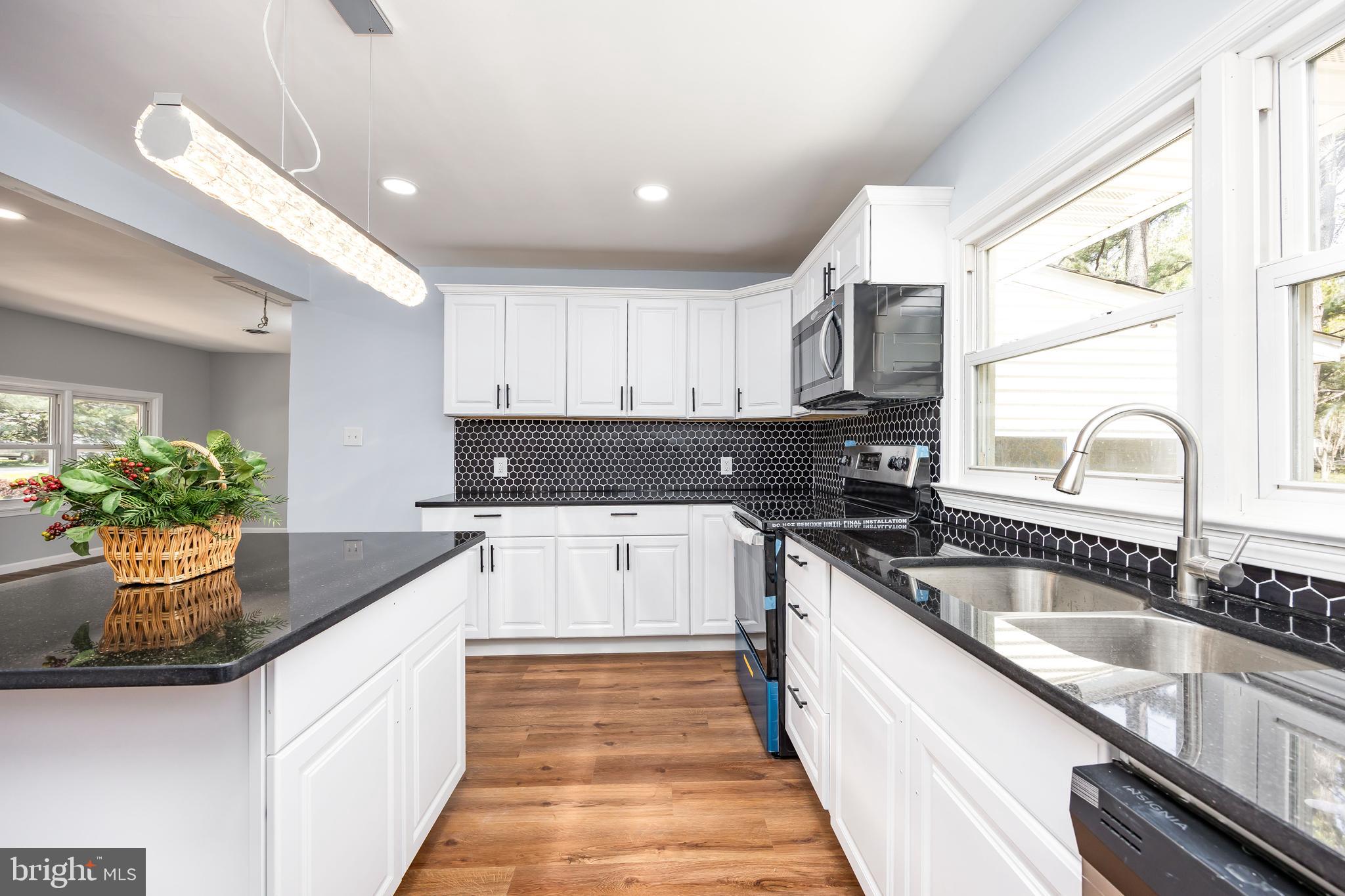 12045 JEFFREY LANE