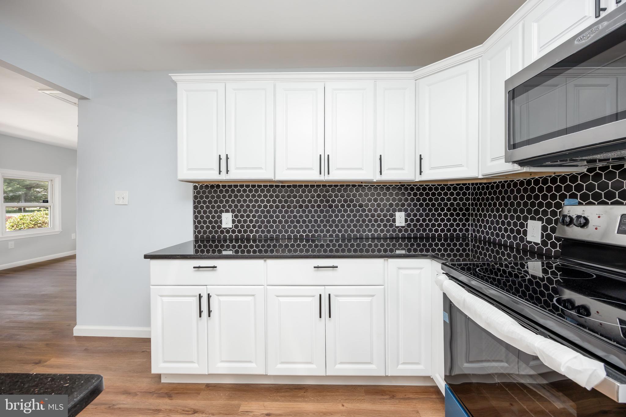 12045 JEFFREY LANE