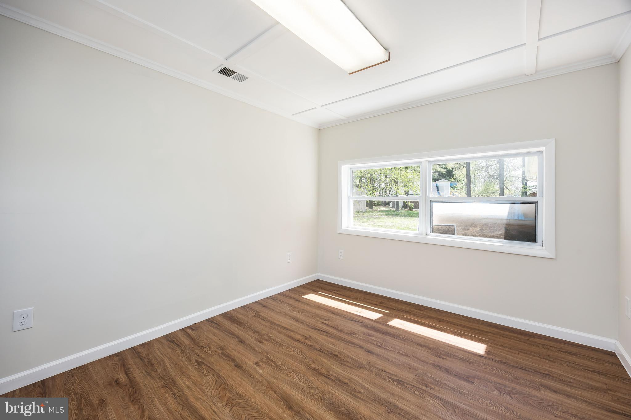 12045 JEFFREY LANE