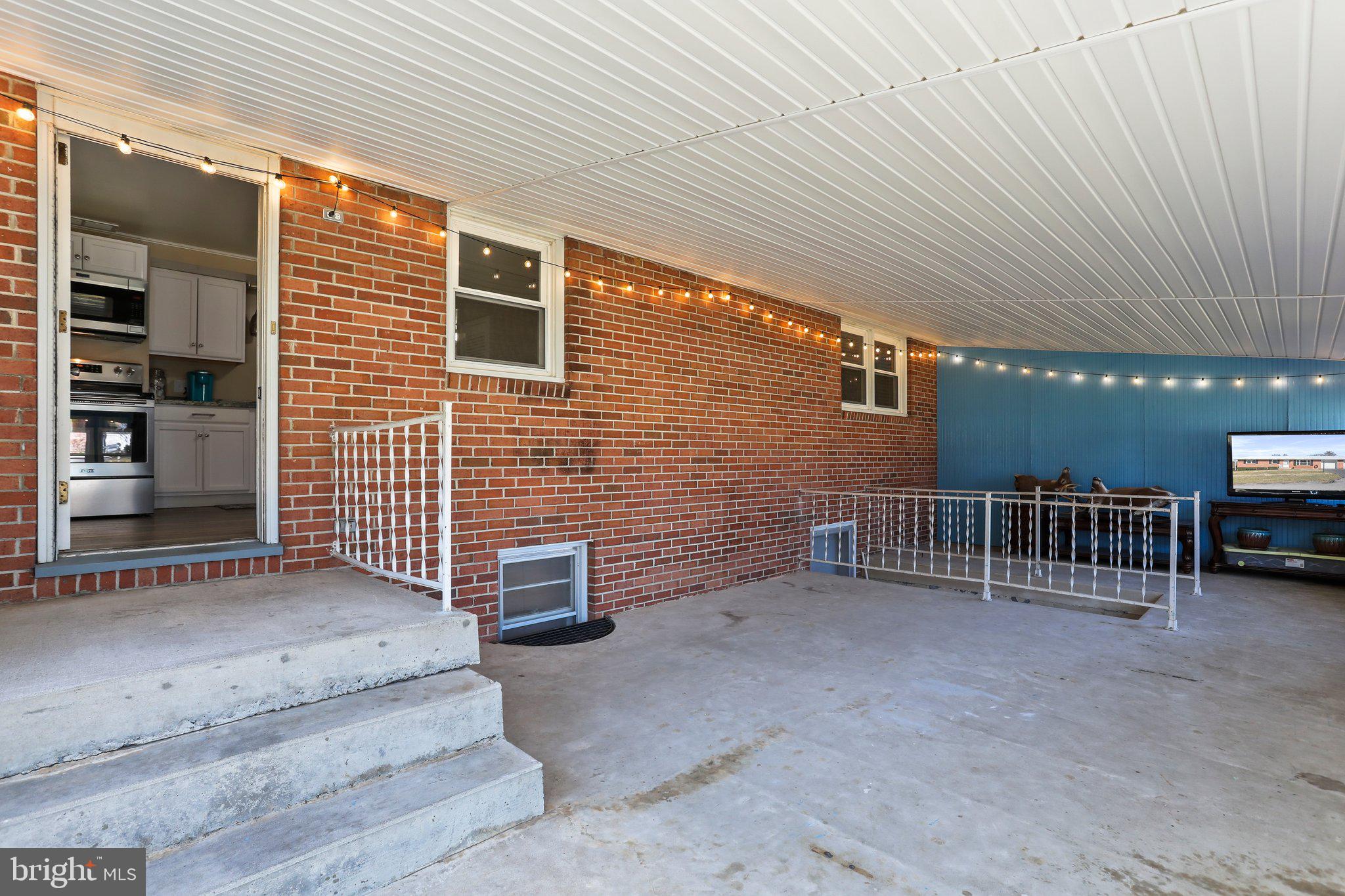17 BLUE SPRUCE CIRCLE