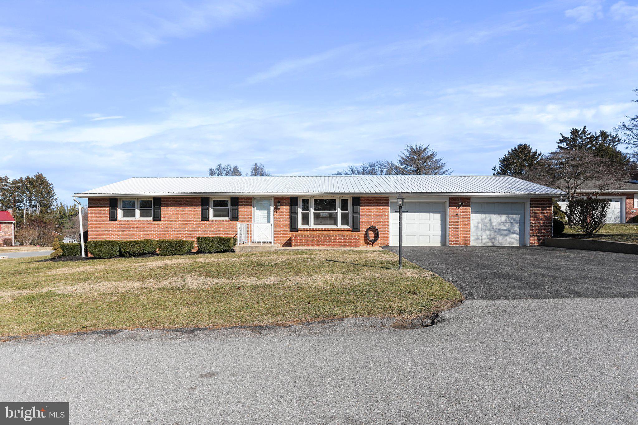 17 BLUE SPRUCE CIRCLE