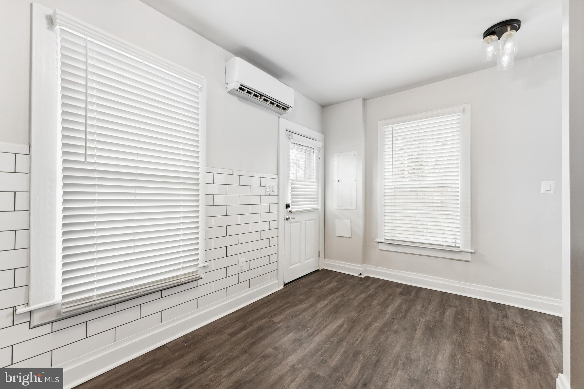127 N N LOCUST STREET