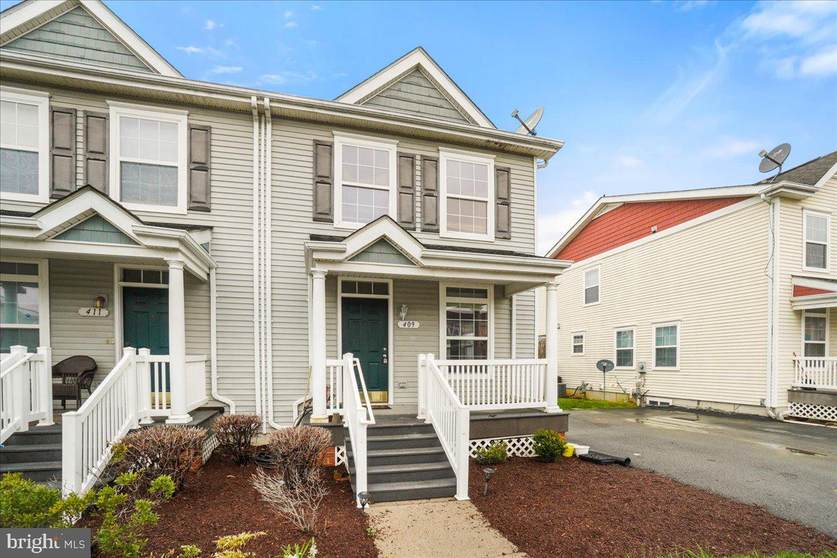 409 GANDY DANCER COURT