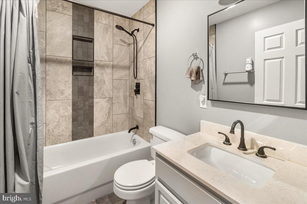 409 GANDY DANCER COURT