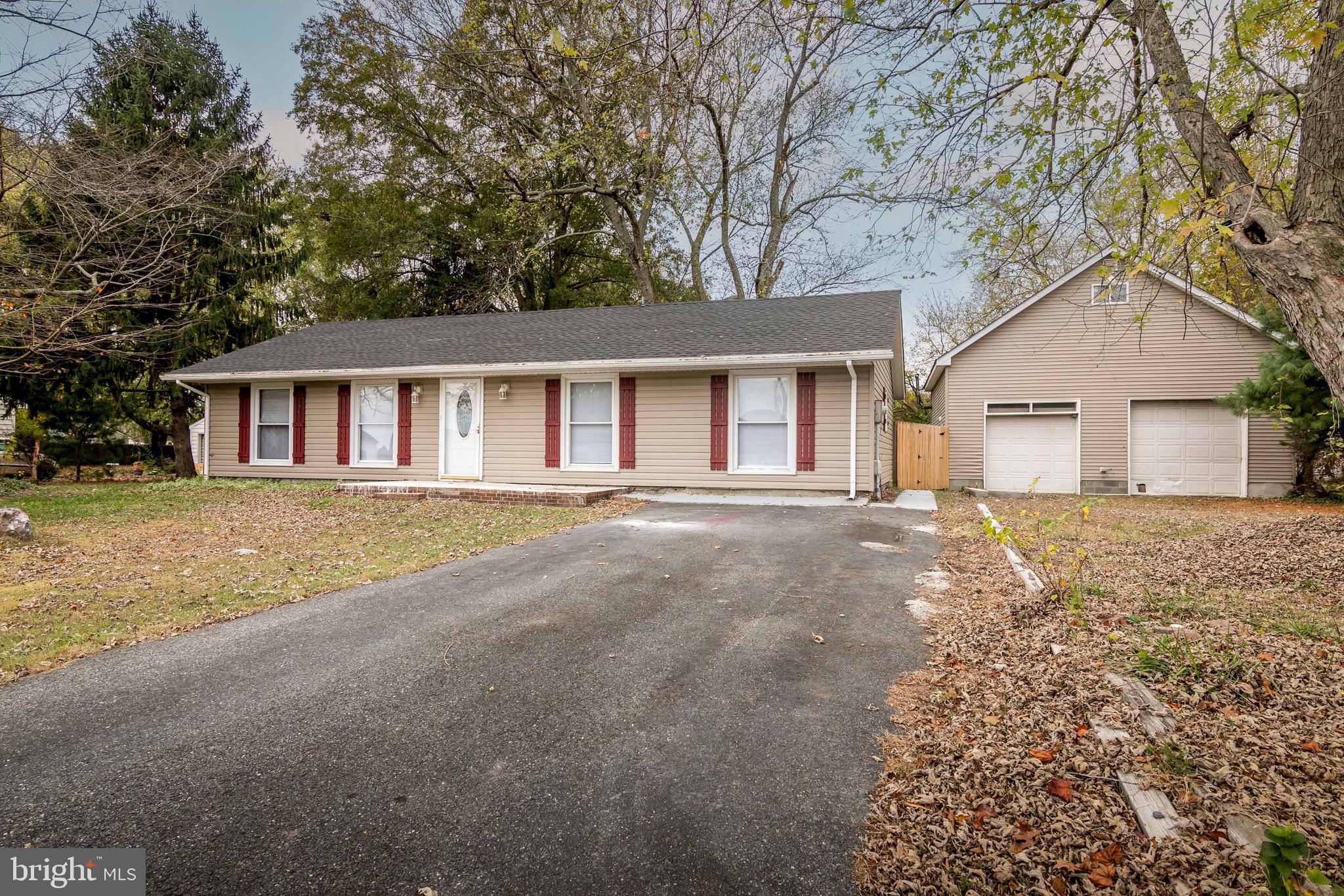 167 SHAMROCK DRIVE