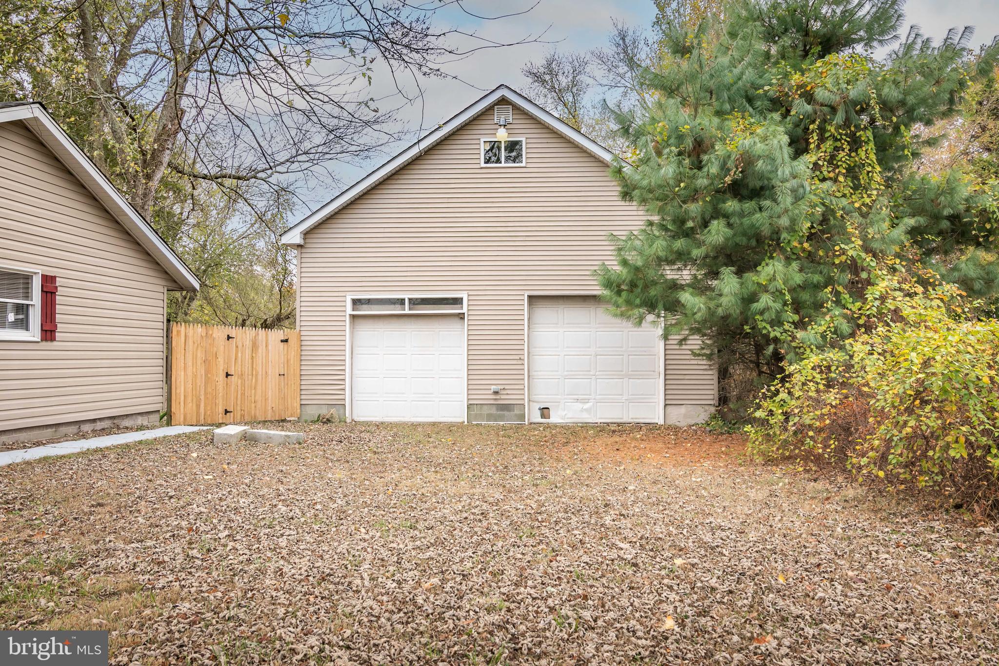 167 SHAMROCK DRIVE