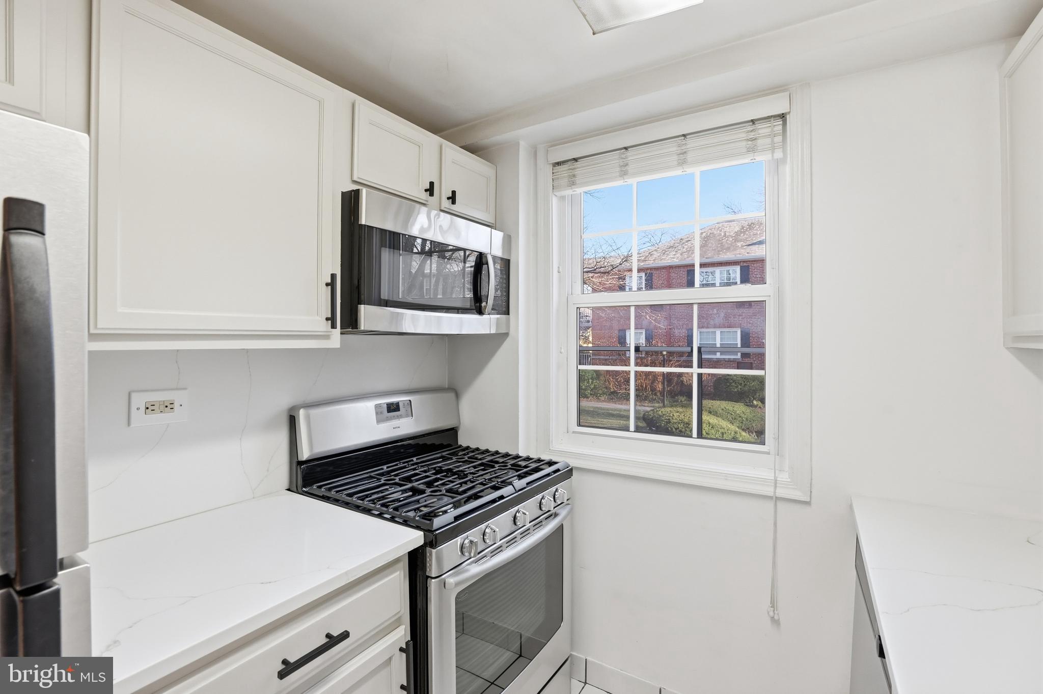 4360 N PERSHING DRIVE 43603