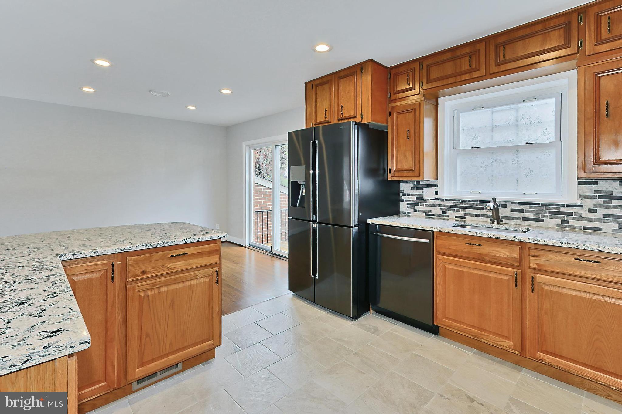 311 LAMOND PLACE