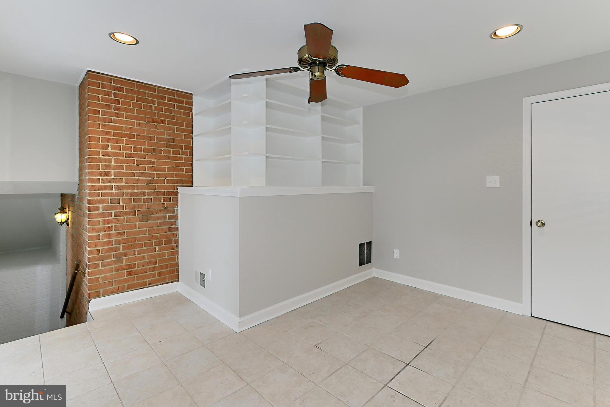 311 LAMOND PLACE