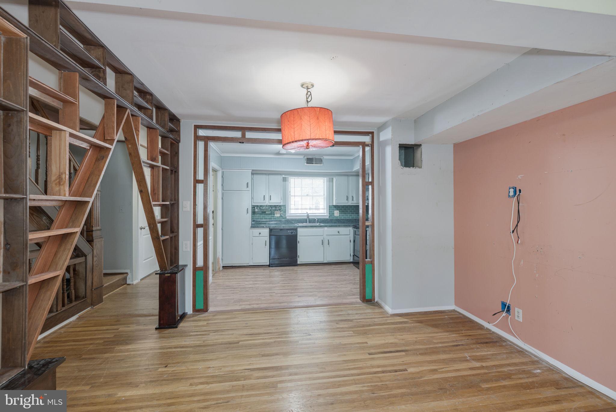 6623 BURLINGTON PLACE 6623