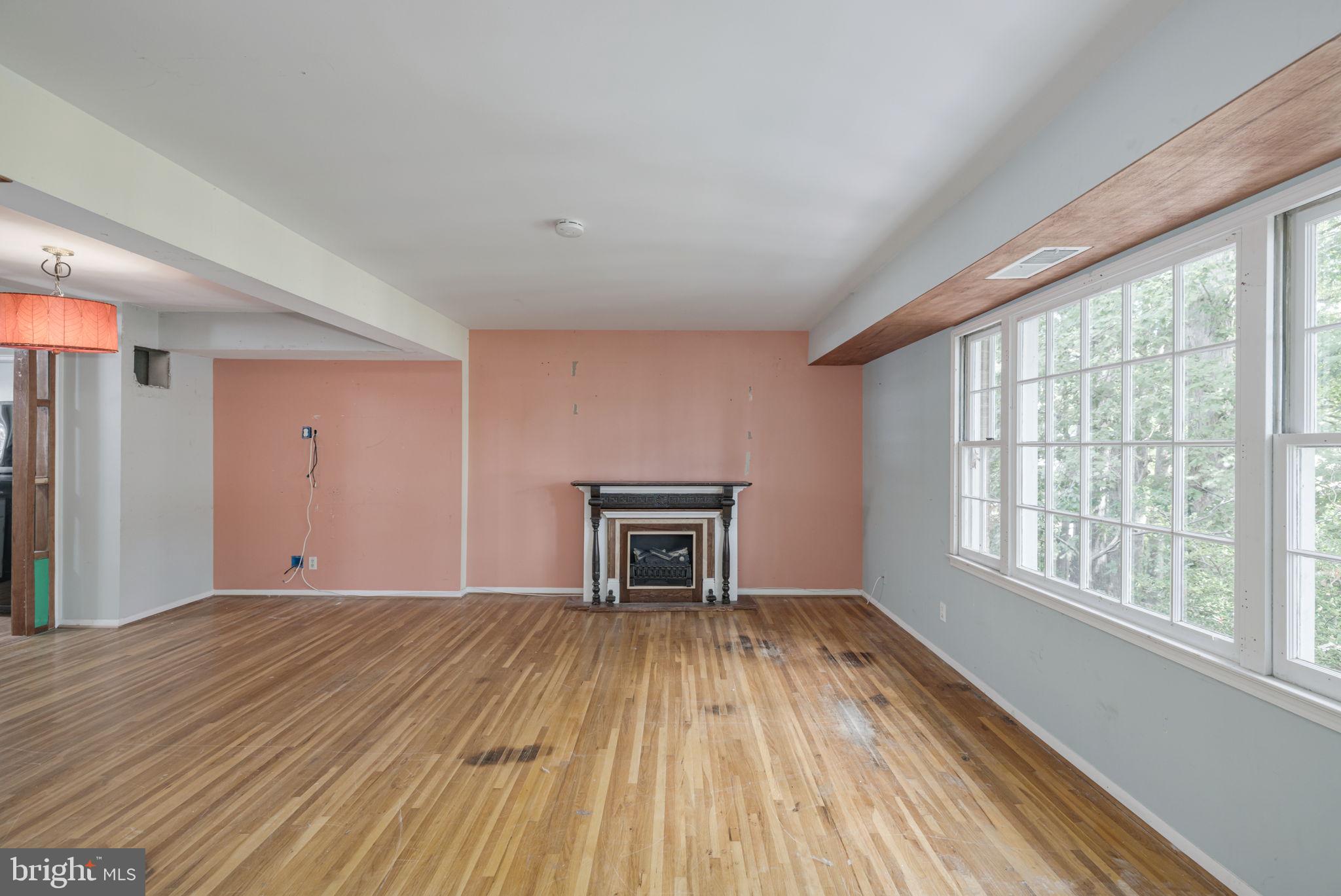 6623 BURLINGTON PLACE 6623