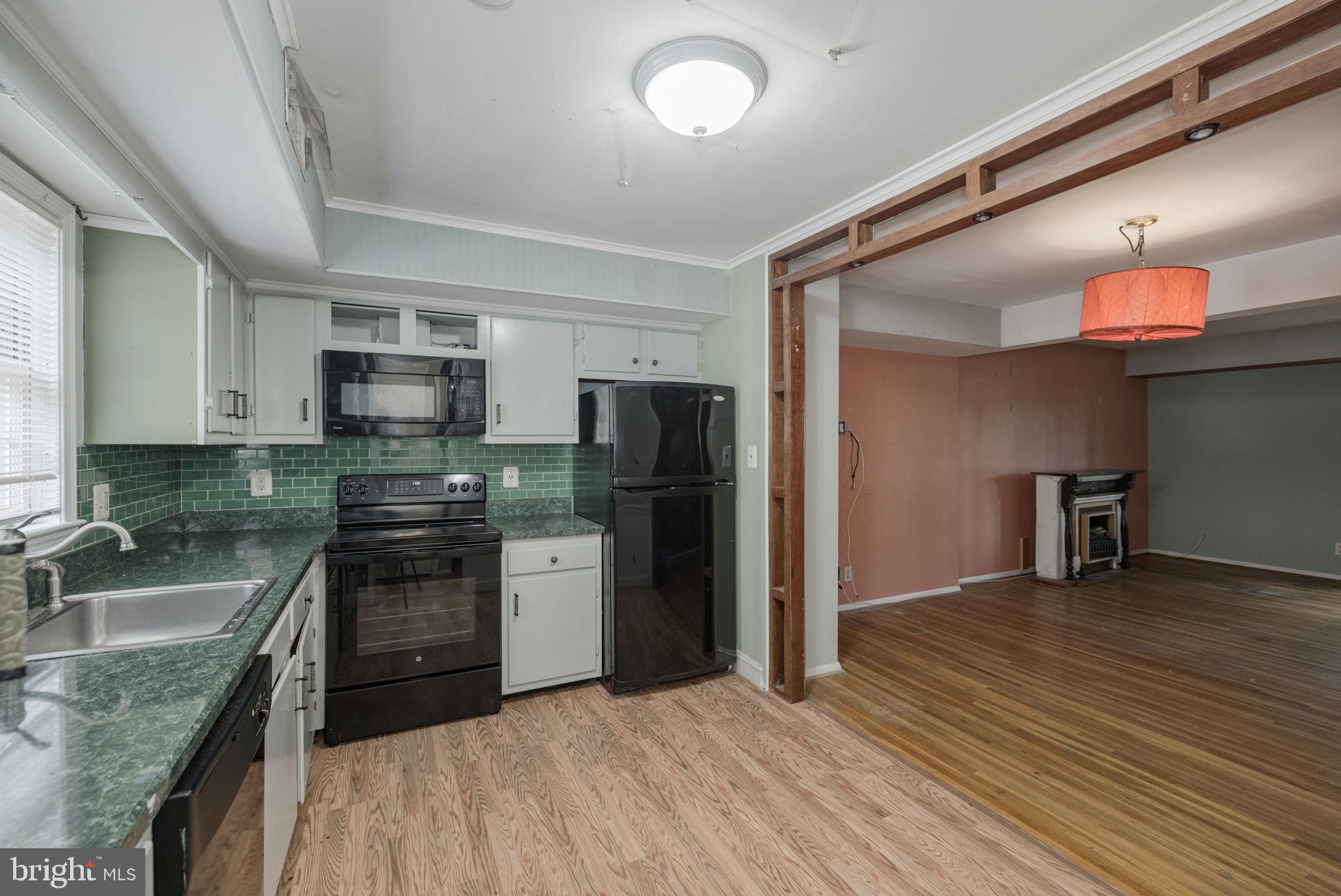 6623 BURLINGTON PLACE 6623