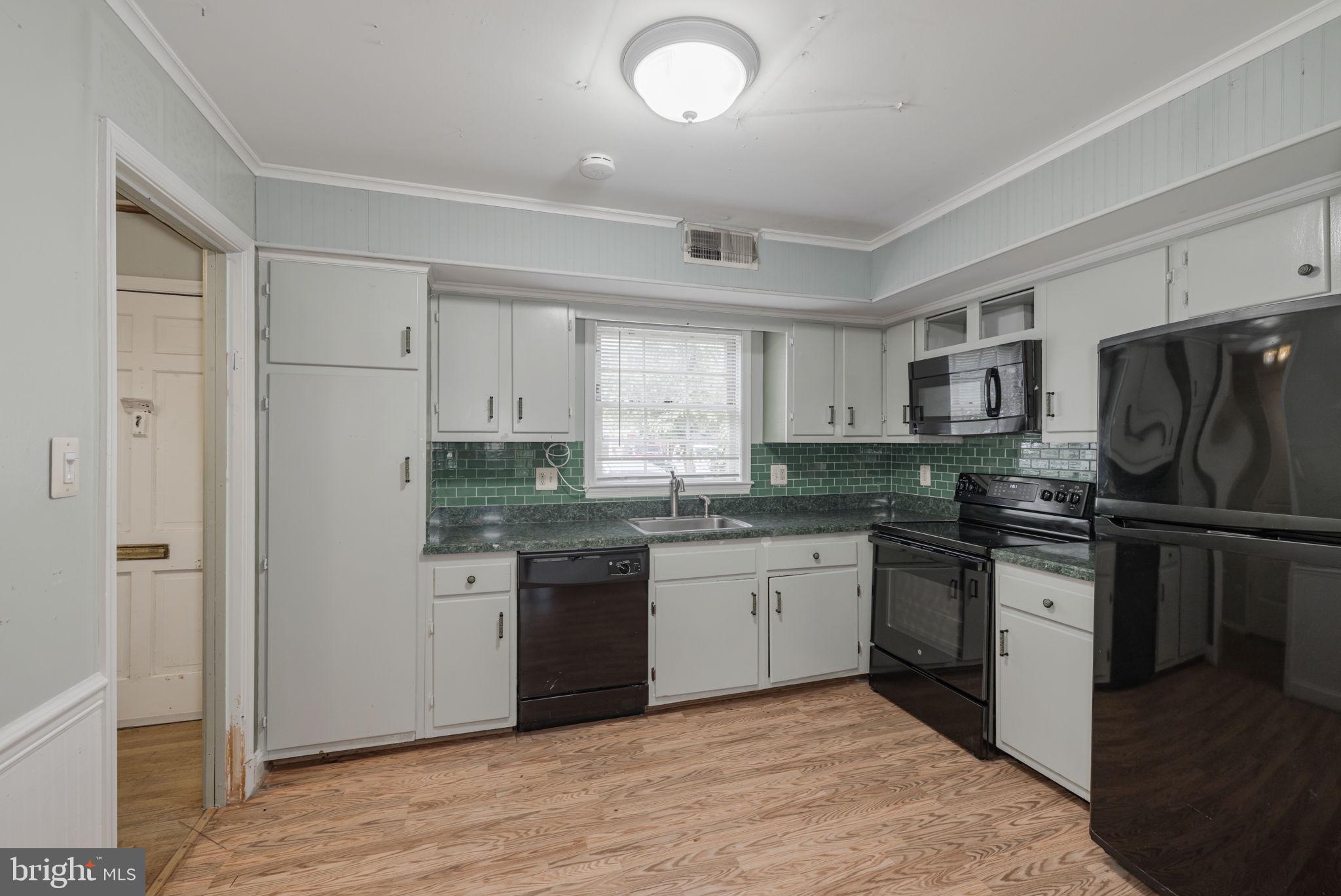 6623 BURLINGTON PLACE 6623