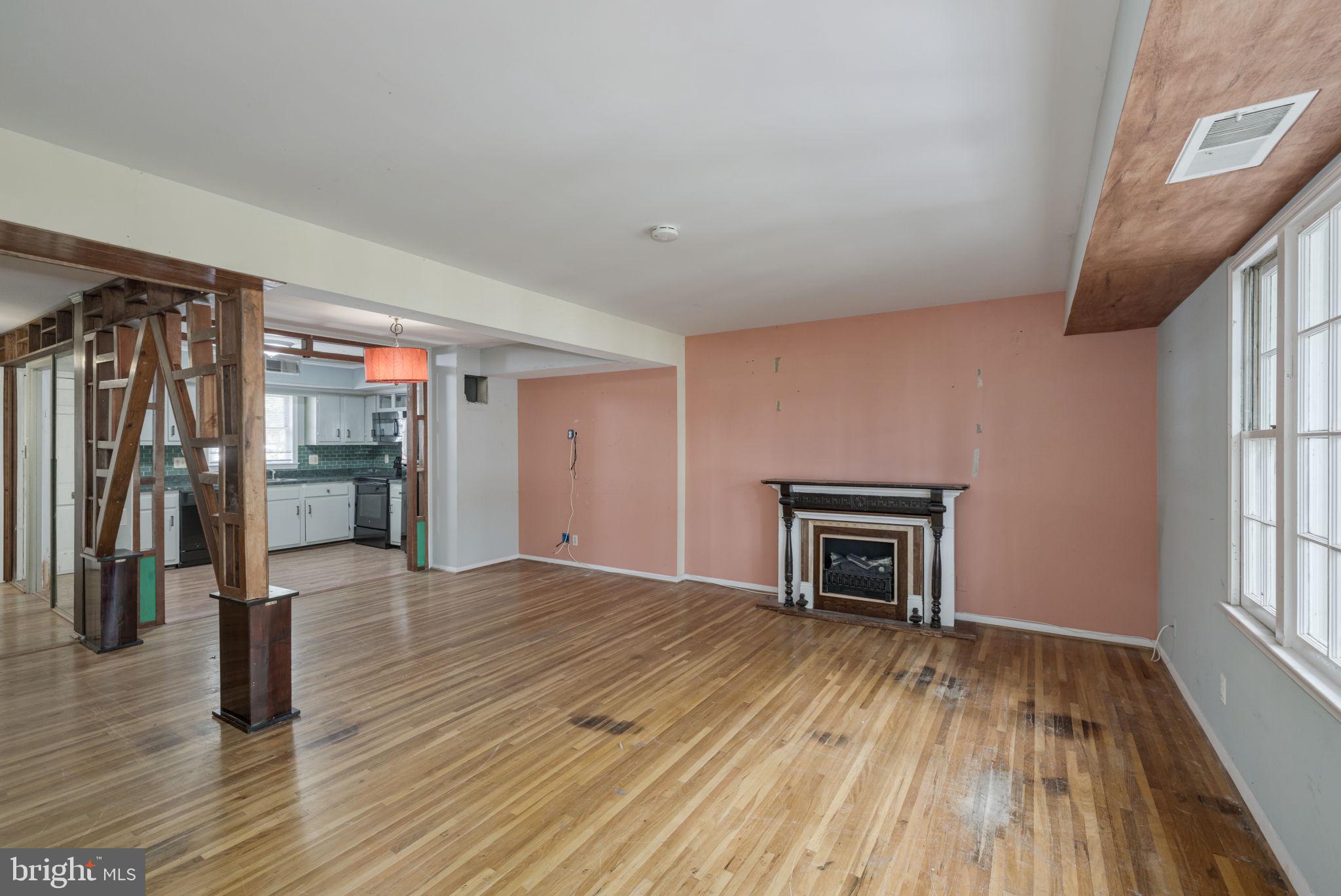6623 BURLINGTON PLACE 6623