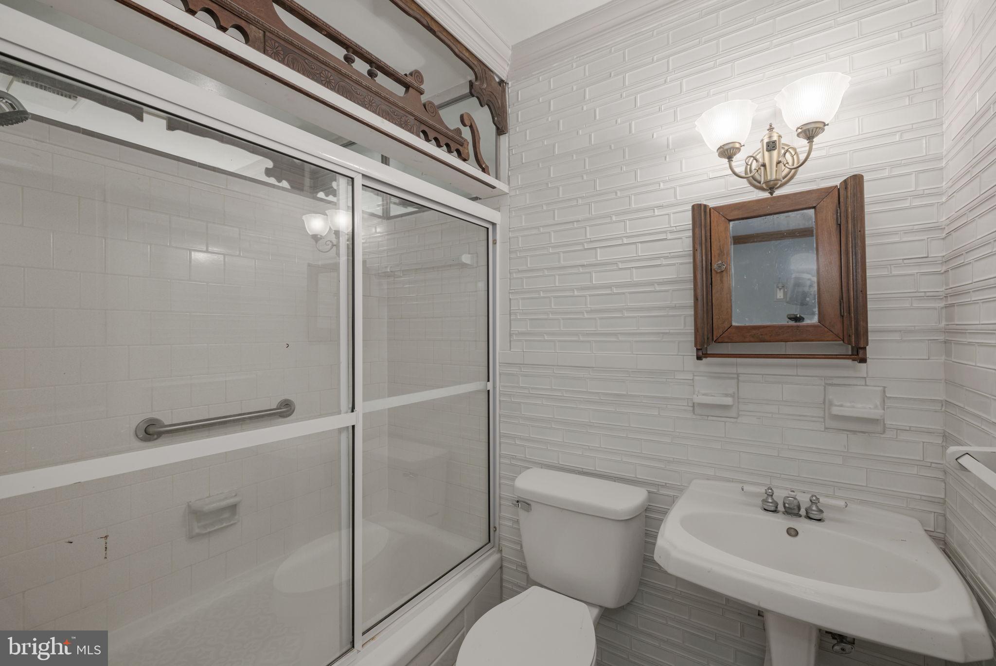 6623 BURLINGTON PLACE 6623