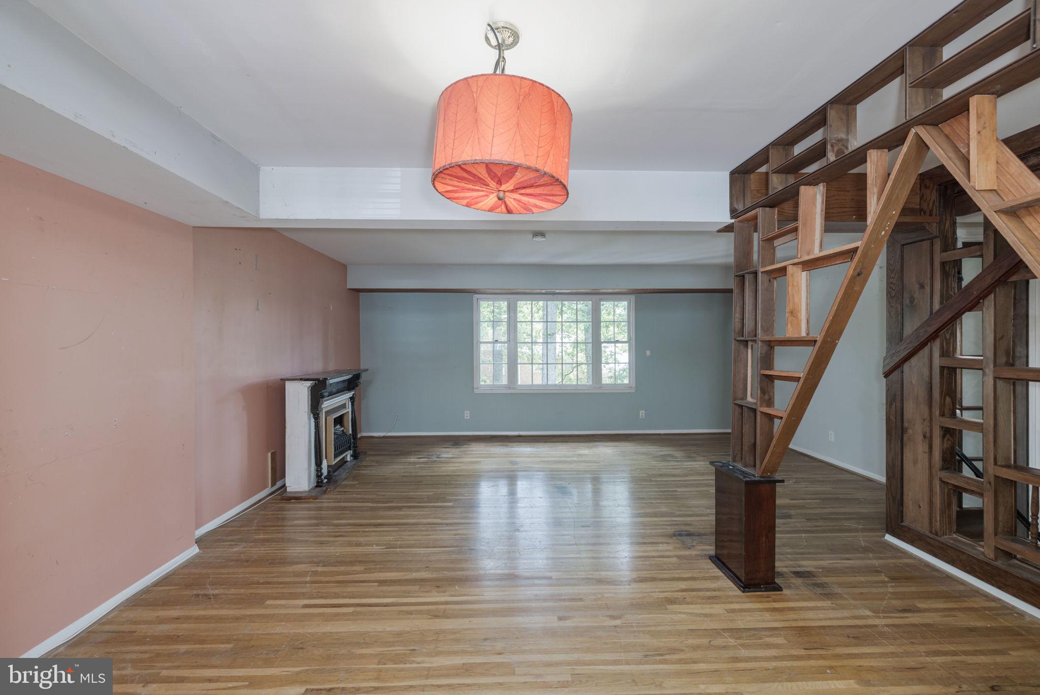 6623 BURLINGTON PLACE 6623