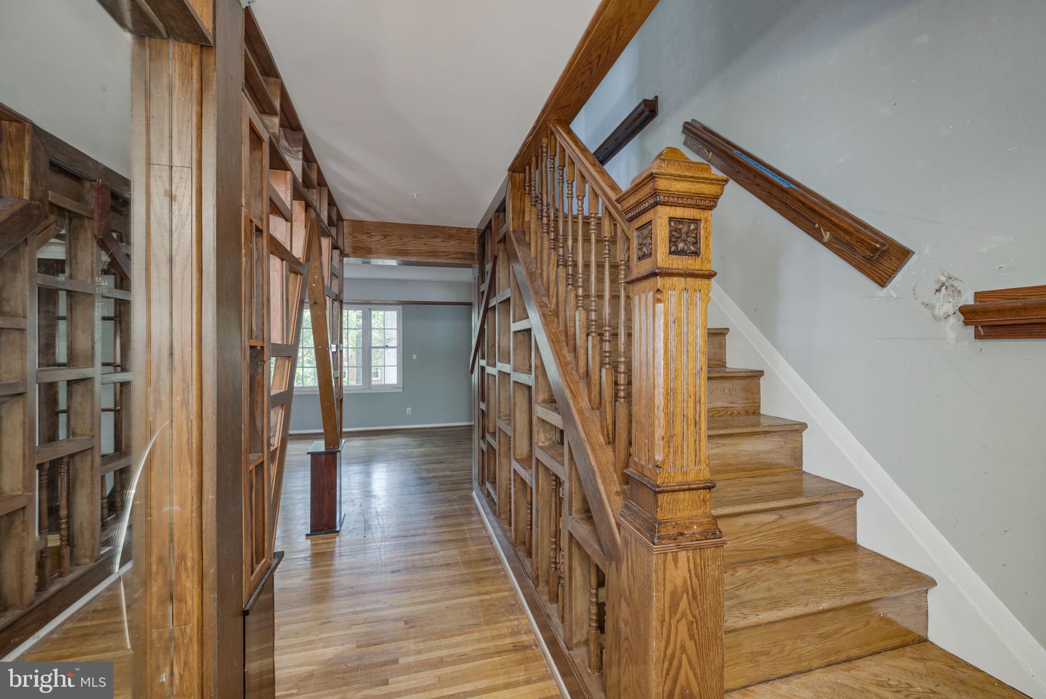 6623 BURLINGTON PLACE 6623