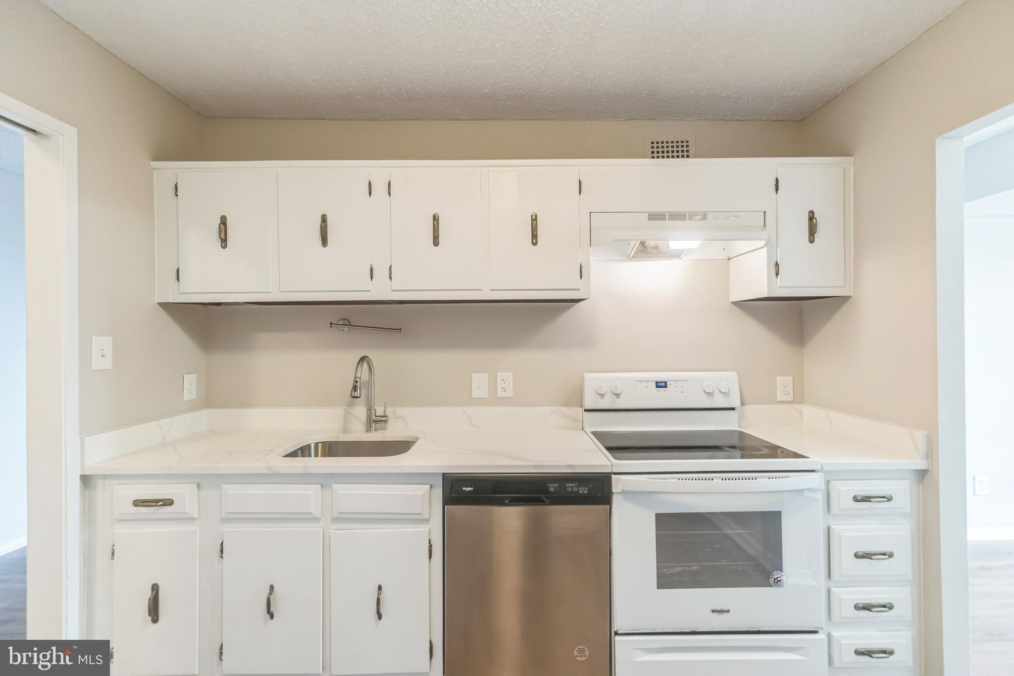 2311 PIMMIT DRIVE 1018
