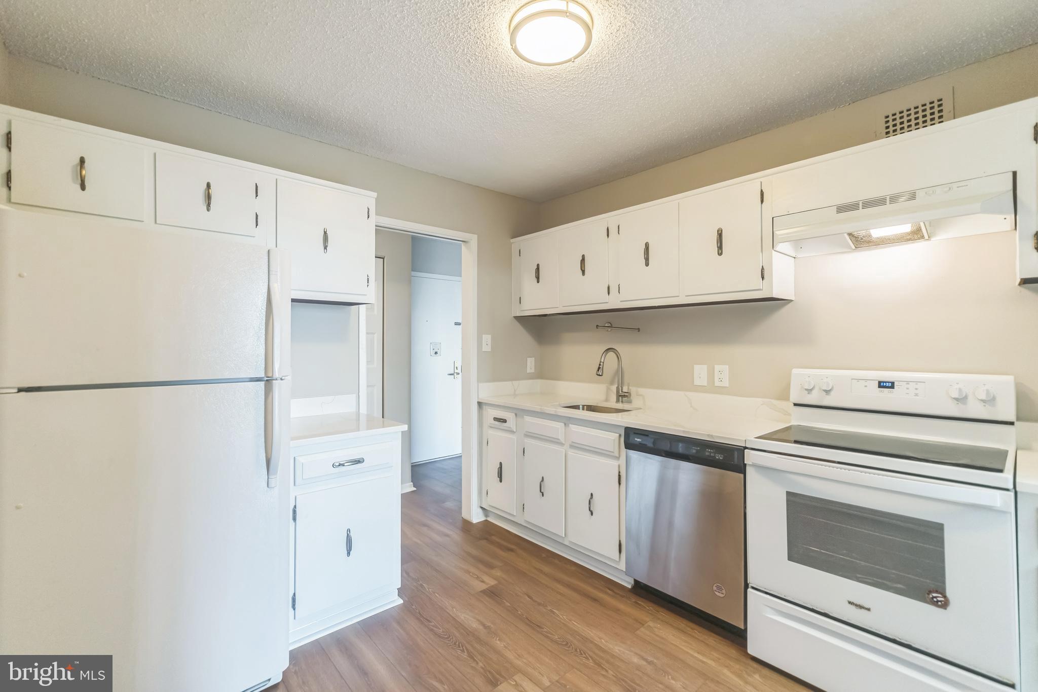 2311 PIMMIT DRIVE 1018