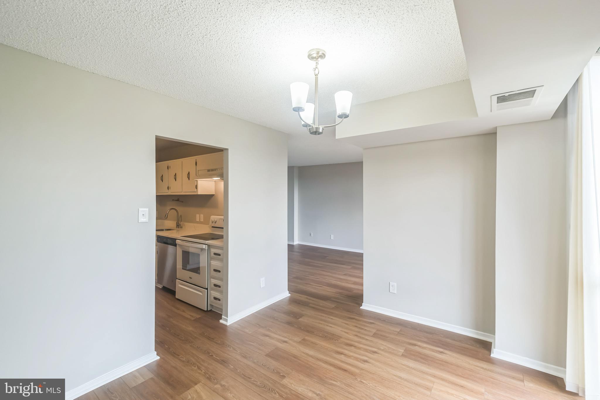 2311 PIMMIT DRIVE 1018