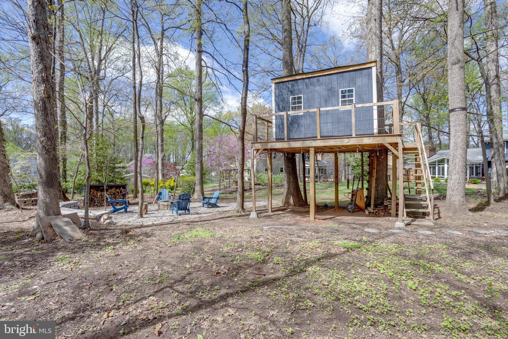 5105 SUMMIT DRIVE