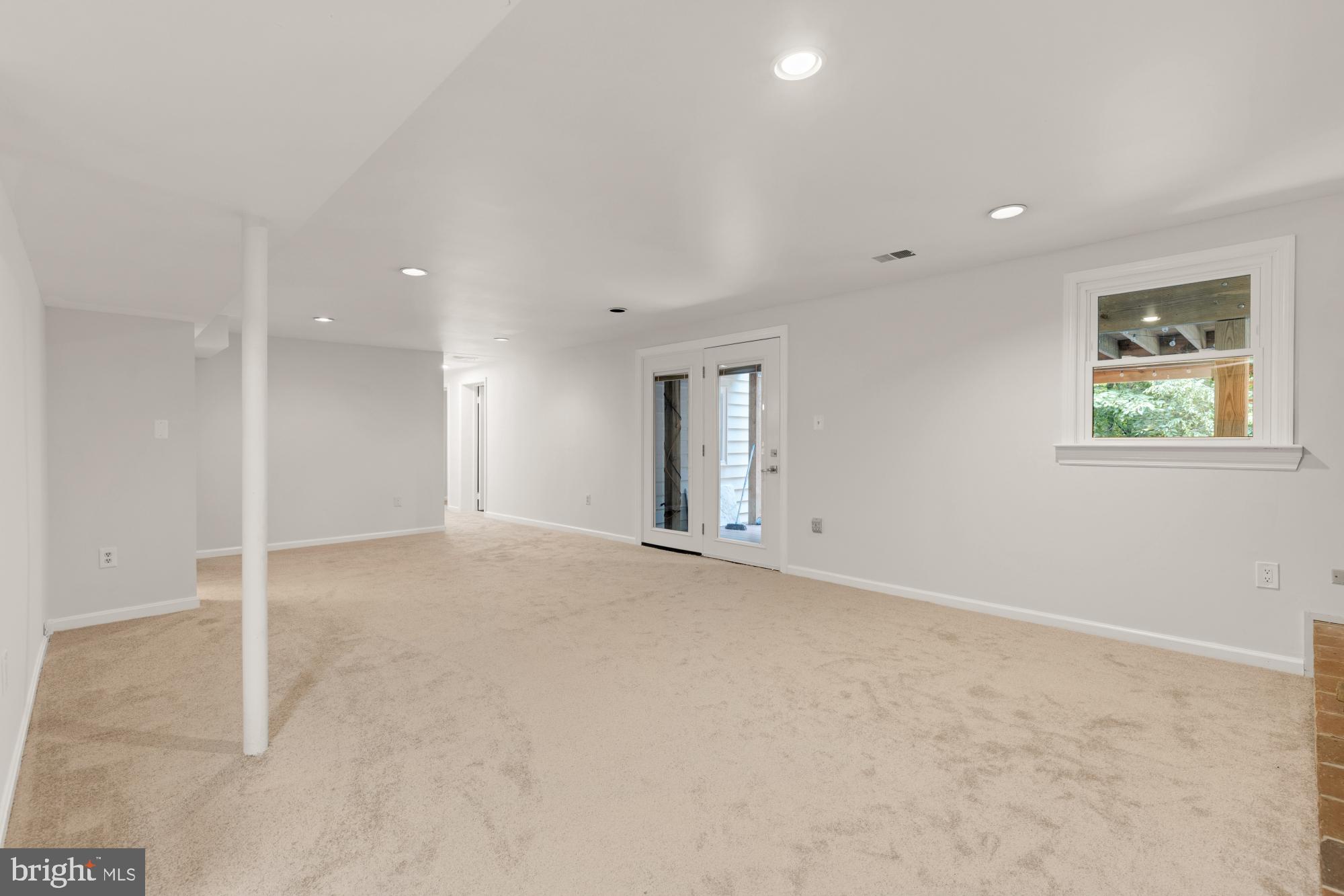 8006 ROCKWOOD COURT