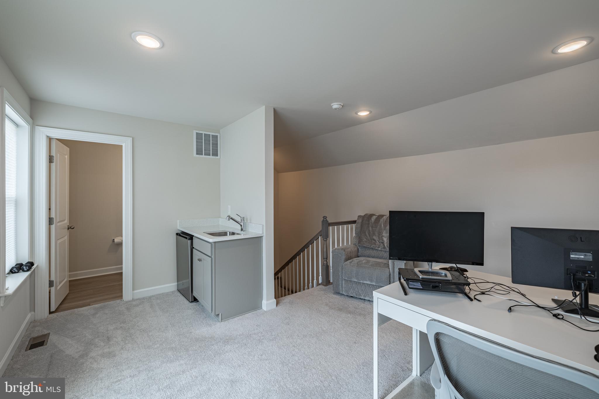 7207 MOUNTAINEER DRIVE