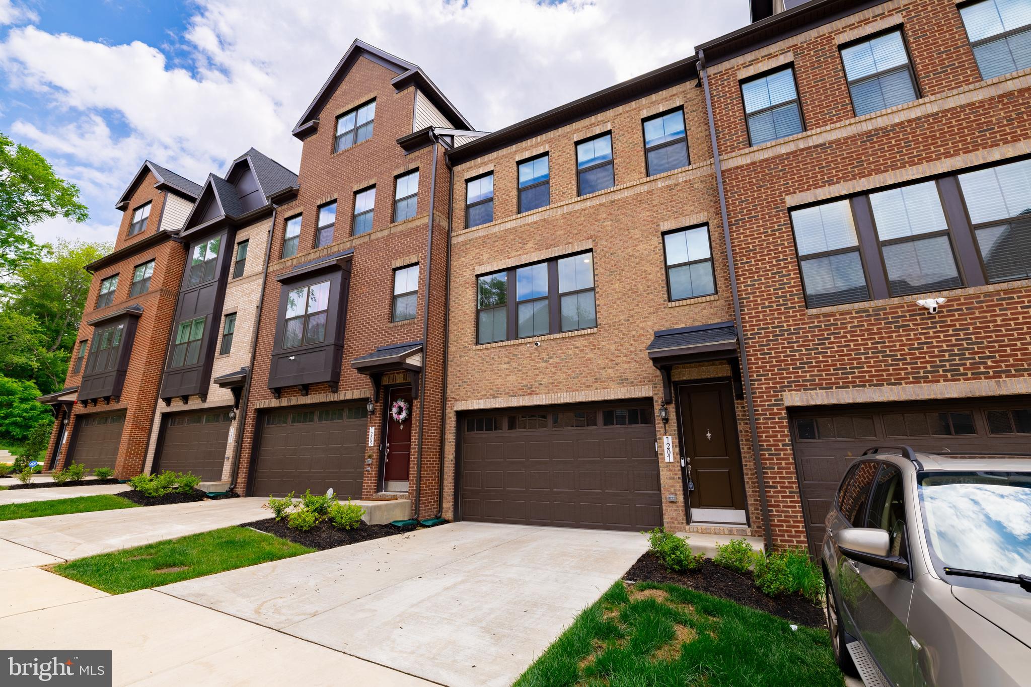 7207 MOUNTAINEER DRIVE