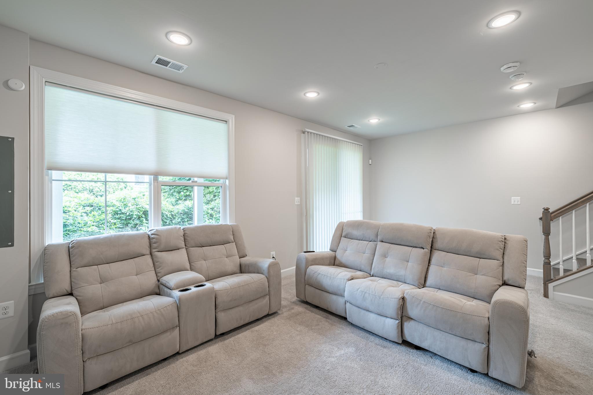 7207 MOUNTAINEER DRIVE