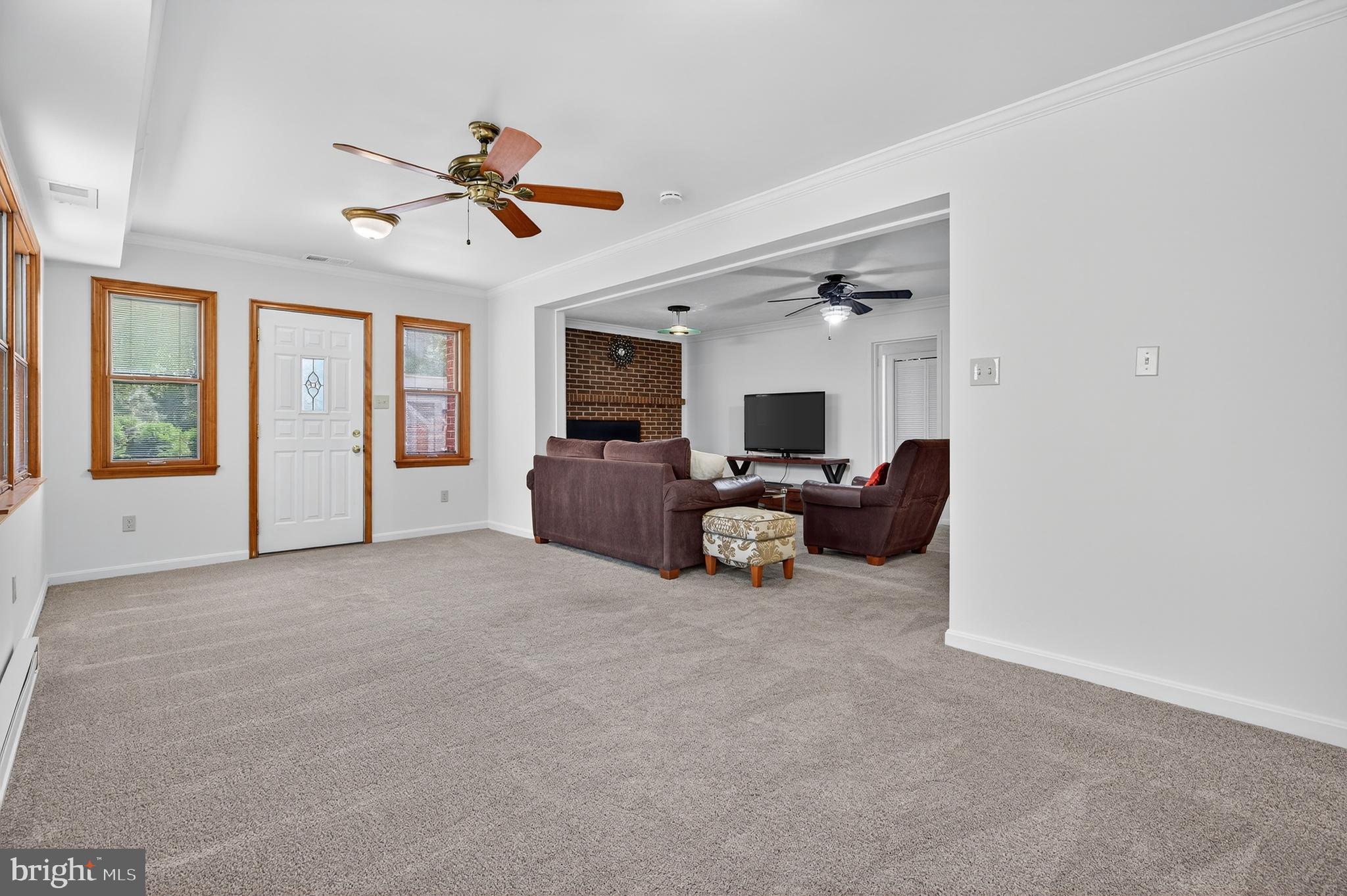 5511 GWYN PLACE