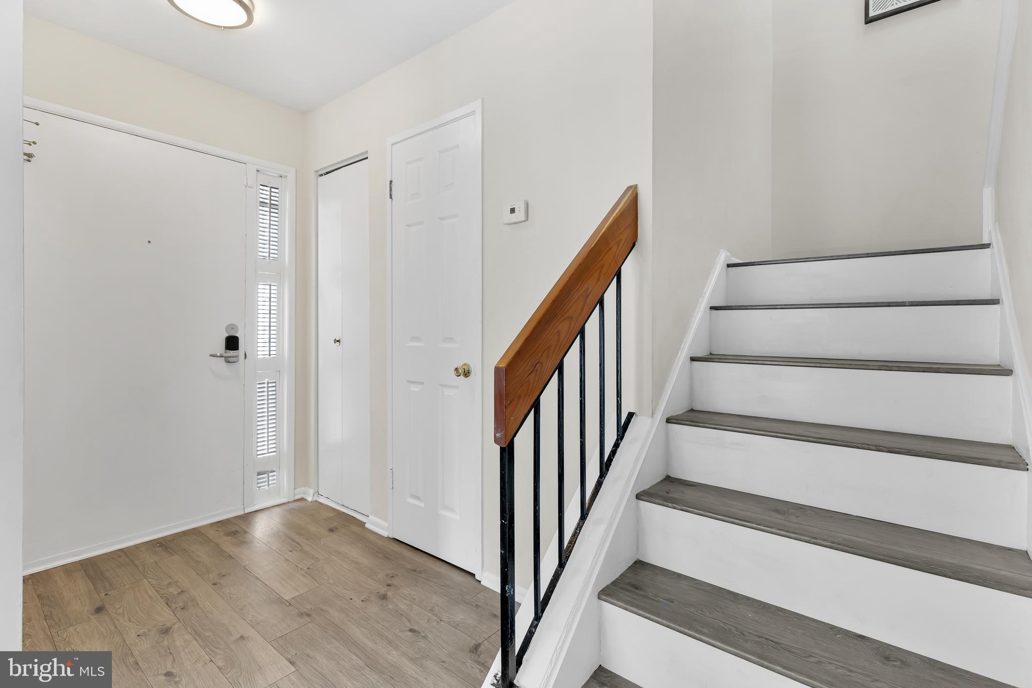 8608 VILLAGE SQUARE 15/8608