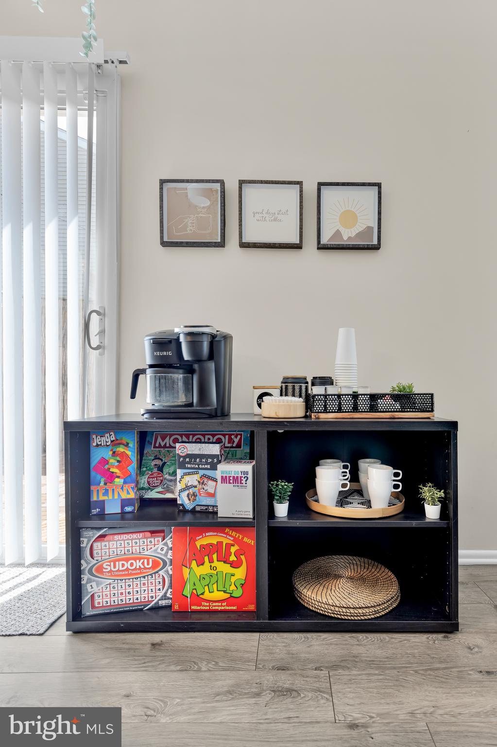 8608 VILLAGE SQUARE 15/8608