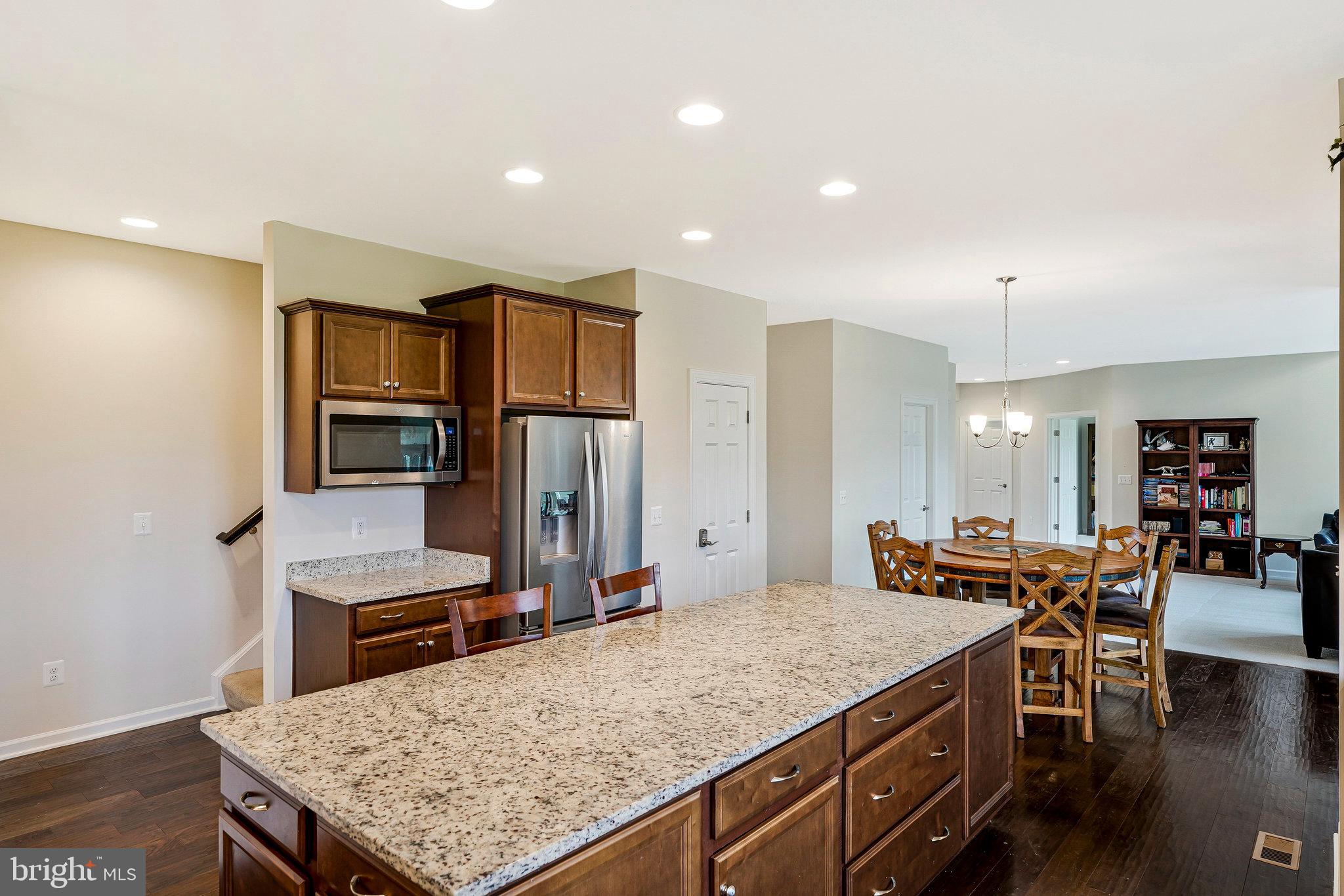 42506 BLACK TALON COURT