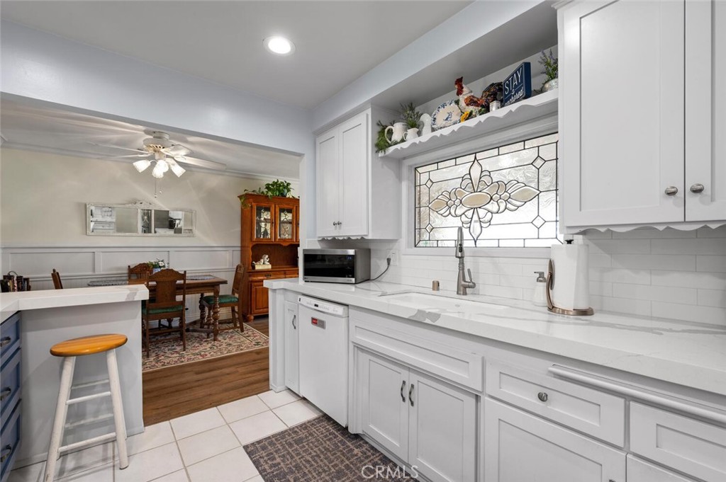 10392 Oakhaven Drive