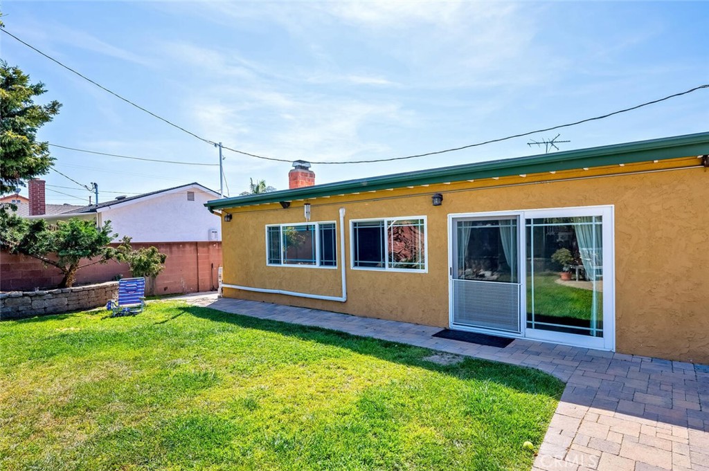 10392 Oakhaven Drive