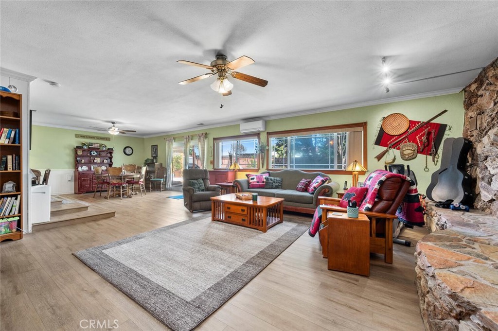 10392 Oakhaven Drive