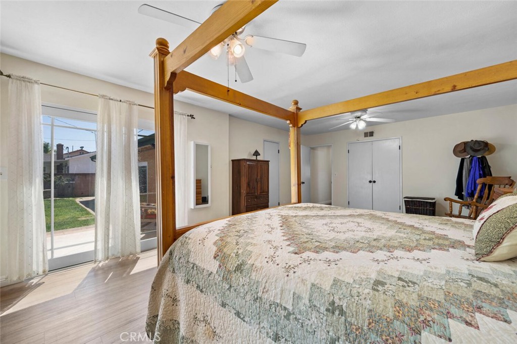 10392 Oakhaven Drive