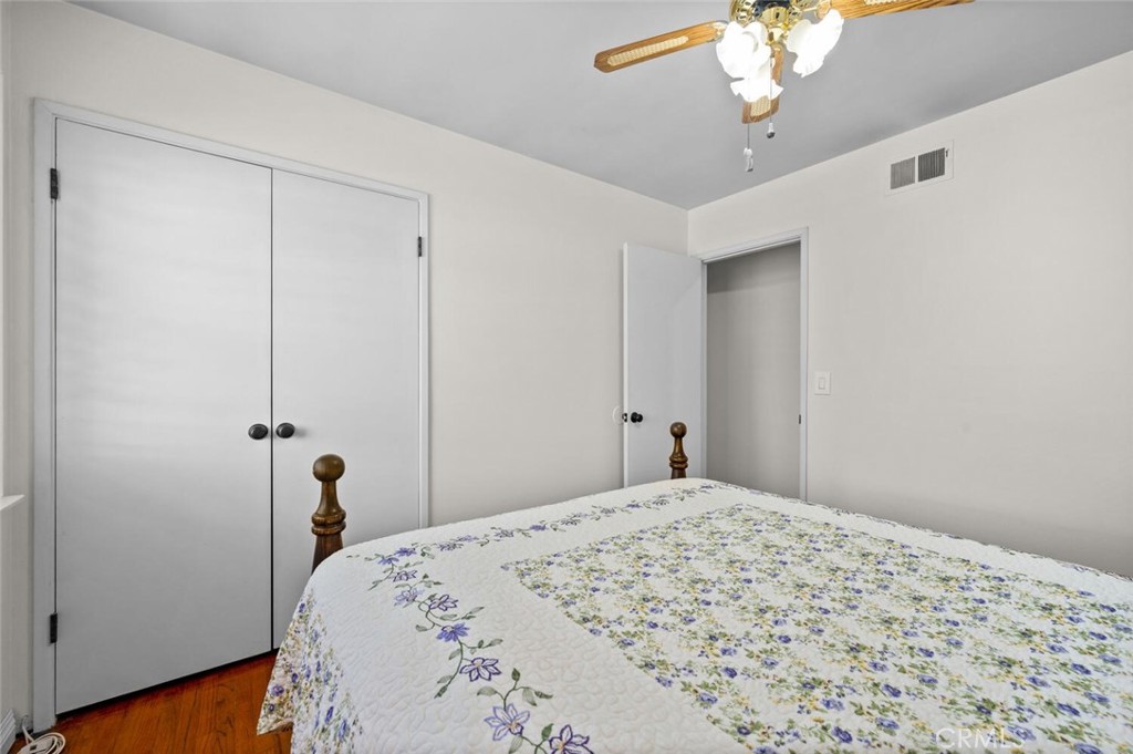 10392 Oakhaven Drive