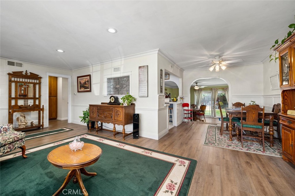 10392 Oakhaven Drive